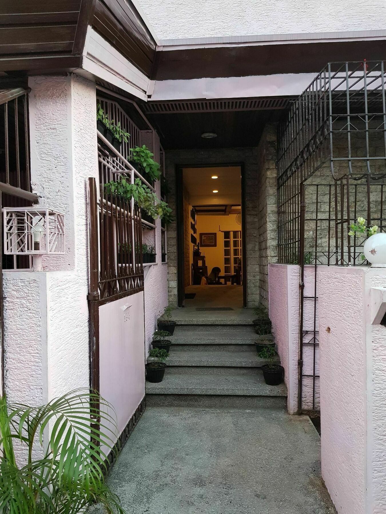 Kamuning Transient Hostel Quezon City Bagian luar foto